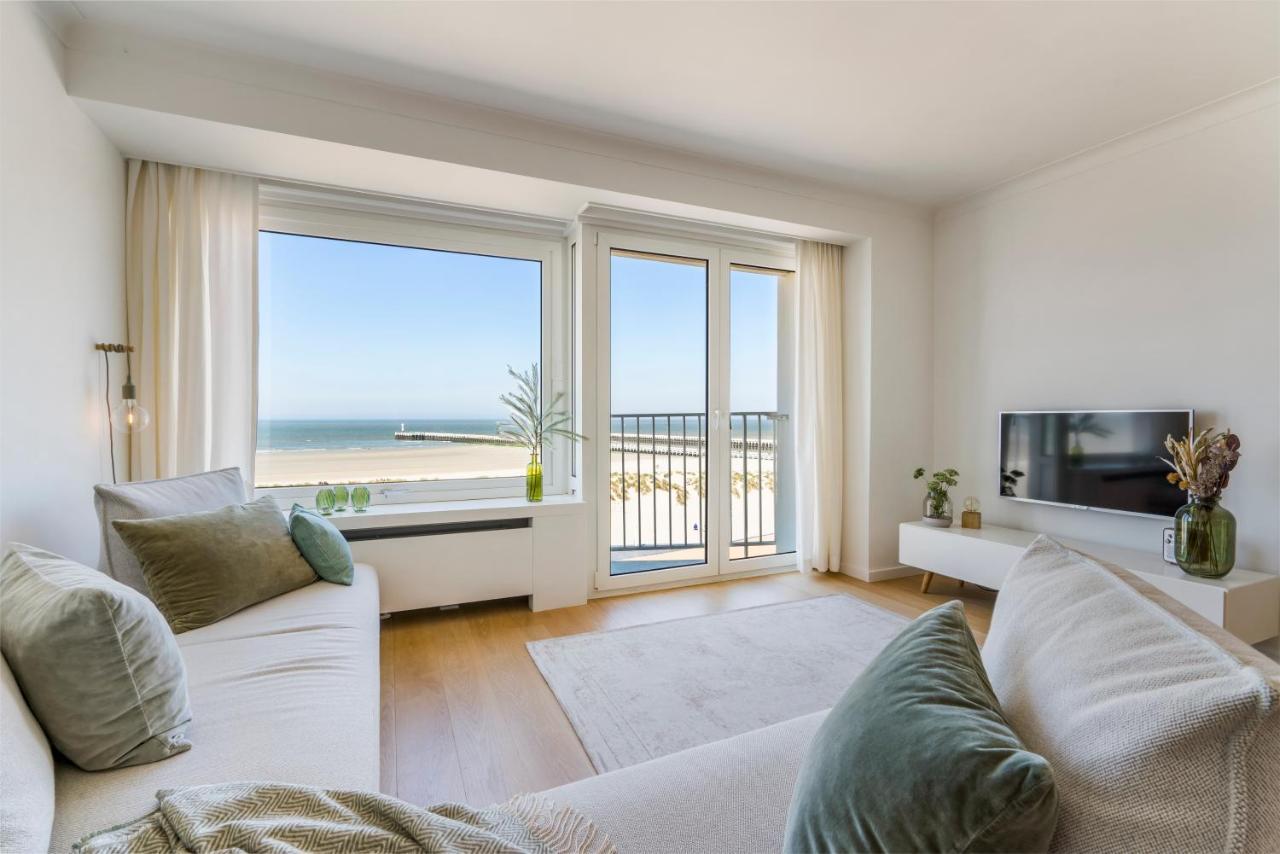 Seacarl - Stunning With Frontal Sea View Apartment