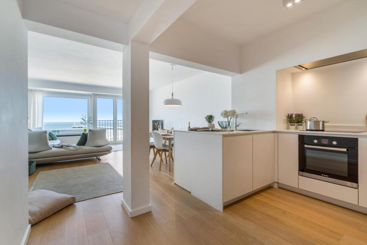 Apartment Seacarl - Stunning With Frontal Sea View Nieuwpoort